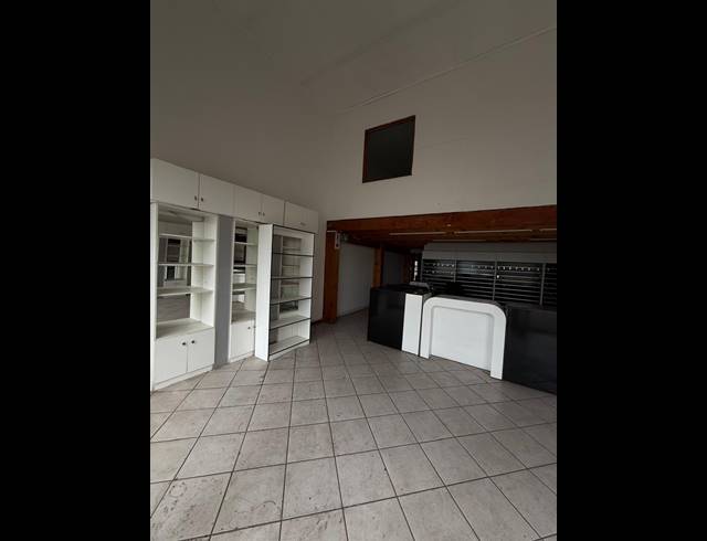 196M² WAREHOUSE FOR SALE IN VANDERBIJLPARK CE 6